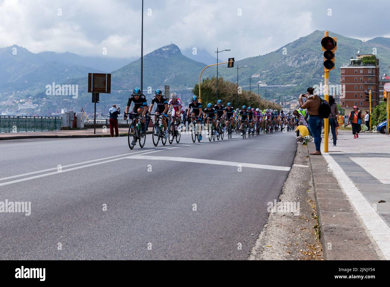 Italien, Salerno 06. Mai 2013: Teams von Profi-Bikern beim Giro d'Italia Stockfoto