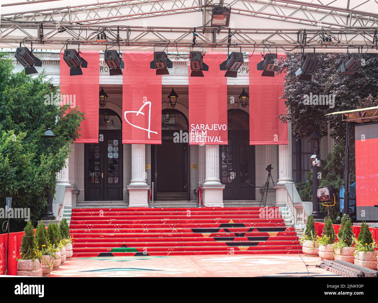 Das Nationaltheater ist bereit für das Sarajevo Film Festival 2022 Stockfoto