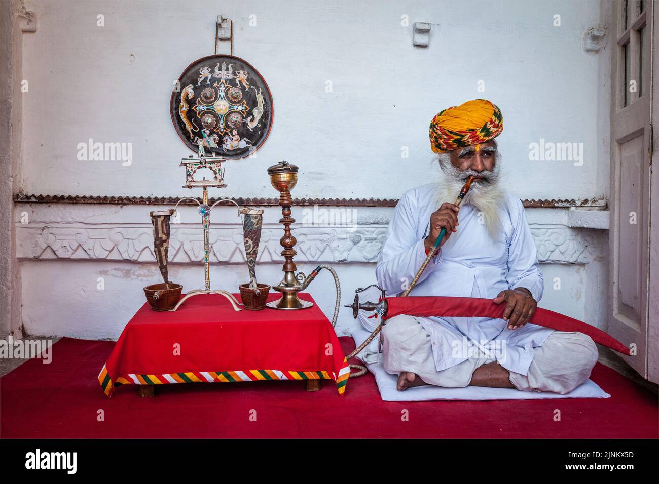 Rauchen, Shisha, indischer Mann, mehrangarh Fort, Shisha, indische, indische Männer Stockfoto