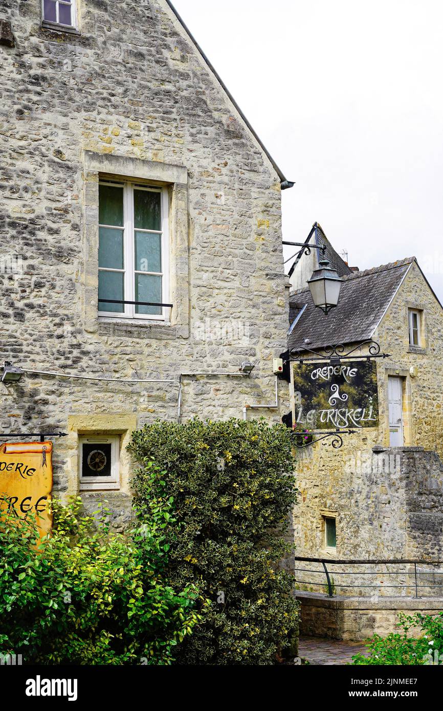 Malerisches Creperie in der mittelalterlichen Stadt Bayeux, Frankreich Stockfoto