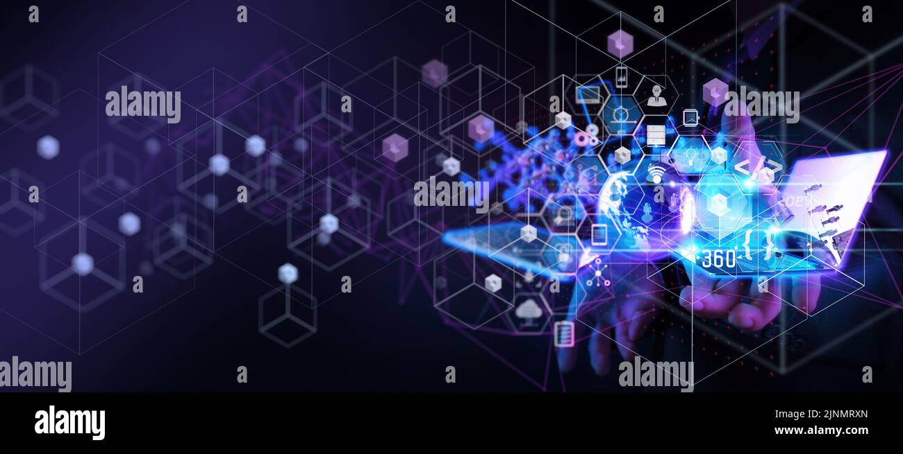 Metaverse digital Cyber world Technology Konzept Geschäftsmann Erfolg Arbeit mit seinem Team als Konzept mit virtuellen digitalen Dashboard-Schnittstelle mit Th Stockfoto