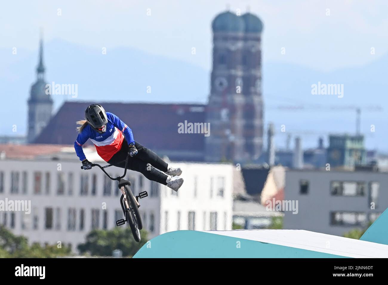 Laury Perez (Frankreich, Bronzemedaille). BMX Freestyle Damen. Europameisterschaften München 2022 Stockfoto