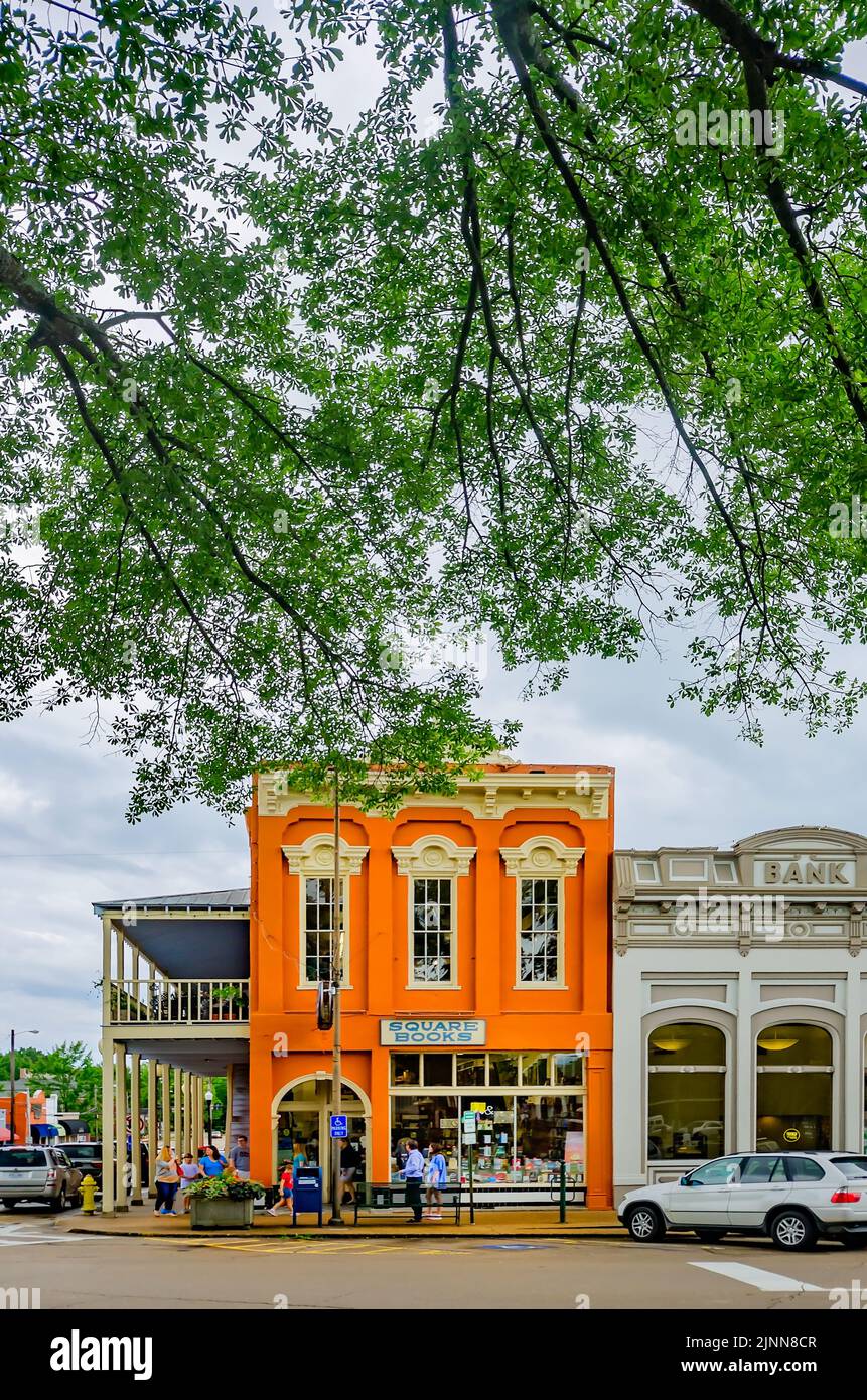 Square Books ist am 31. Mai 2015 in Oxford, Mississippi, abgebildet. Die familiengeführte Buchhandlung wurde 1979 von Richard und Lisa Howorth gegründet. Stockfoto