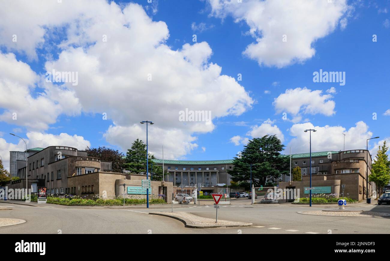 Hopital Augustin Morvan University Hospital, Architekten Raymond Lopez und Raymond Gravereaux, erbaut 1932-1939 im Art Deco-Stil, Brest, Abteilung von Stockfoto