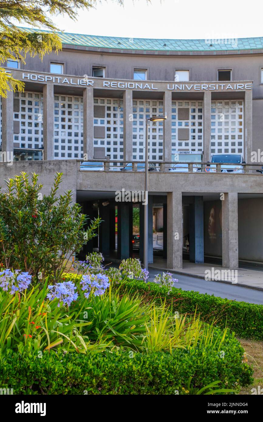 Hopital Augustin Morvan University Hospital, Architekten Raymond Lopez und Raymond Gravereaux, erbaut 1932-1939 im Art Deco-Stil, Brest, Abteilung von Stockfoto
