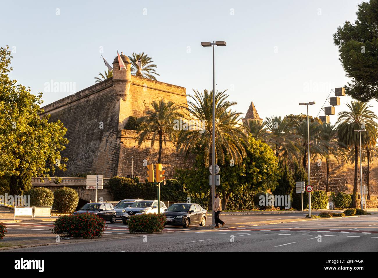 Palma de Mallorca, Spanien. Mauern und Mauern der Baluard de Sant Pere (St. Peter Bastion), eine moderne Kunst und ehemalige Festung Stockfoto