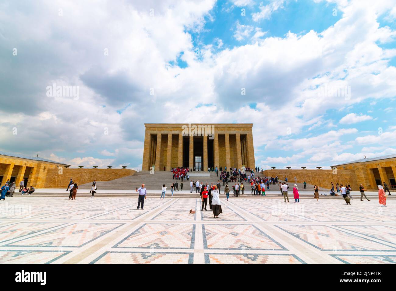 Anitkabir und das türkische Volk. Nationale Tage der Türkei Hintergrundbild. 19.. Mai oder 30.. august oder 29.. oktober oder 10.. november Konzept. Ankara Turke Stockfoto