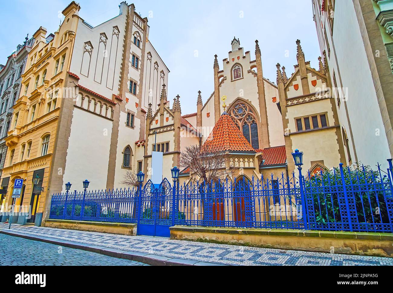 Die neugotische Fassade der Maisel-Synagoge (Maiselova Synagoga) befindet sich im Josefov (Jüdisches Viertel), Prag, Republik Cazech Stockfoto