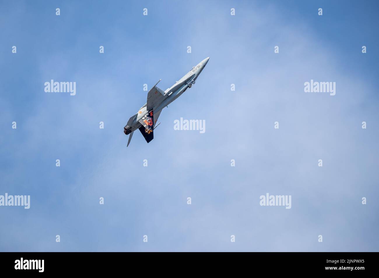 Spanische Luftwaffe - McDonnell Douglas EF-18M Hornet in der Luft beim Royal International Air Tattoo 2022 Stockfoto