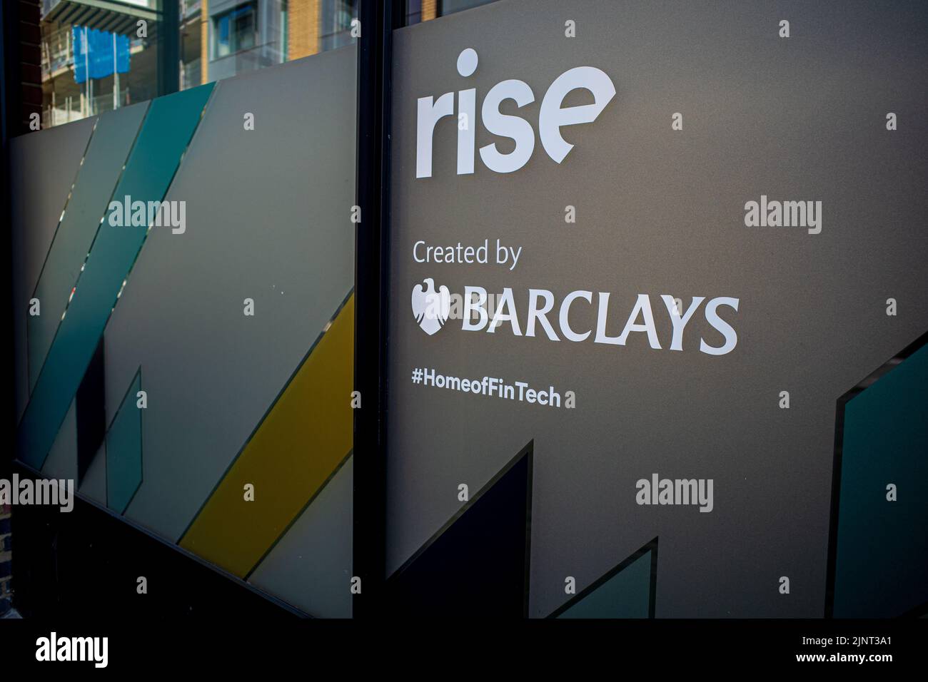 STEIGEN SIE in Shoreditch in London auf. London Fintech. Das Barclays RISE-Programm bringt Fintech-Startups aus der ganzen Welt bei 41 Luke St Shoreditch zusammen. Stockfoto