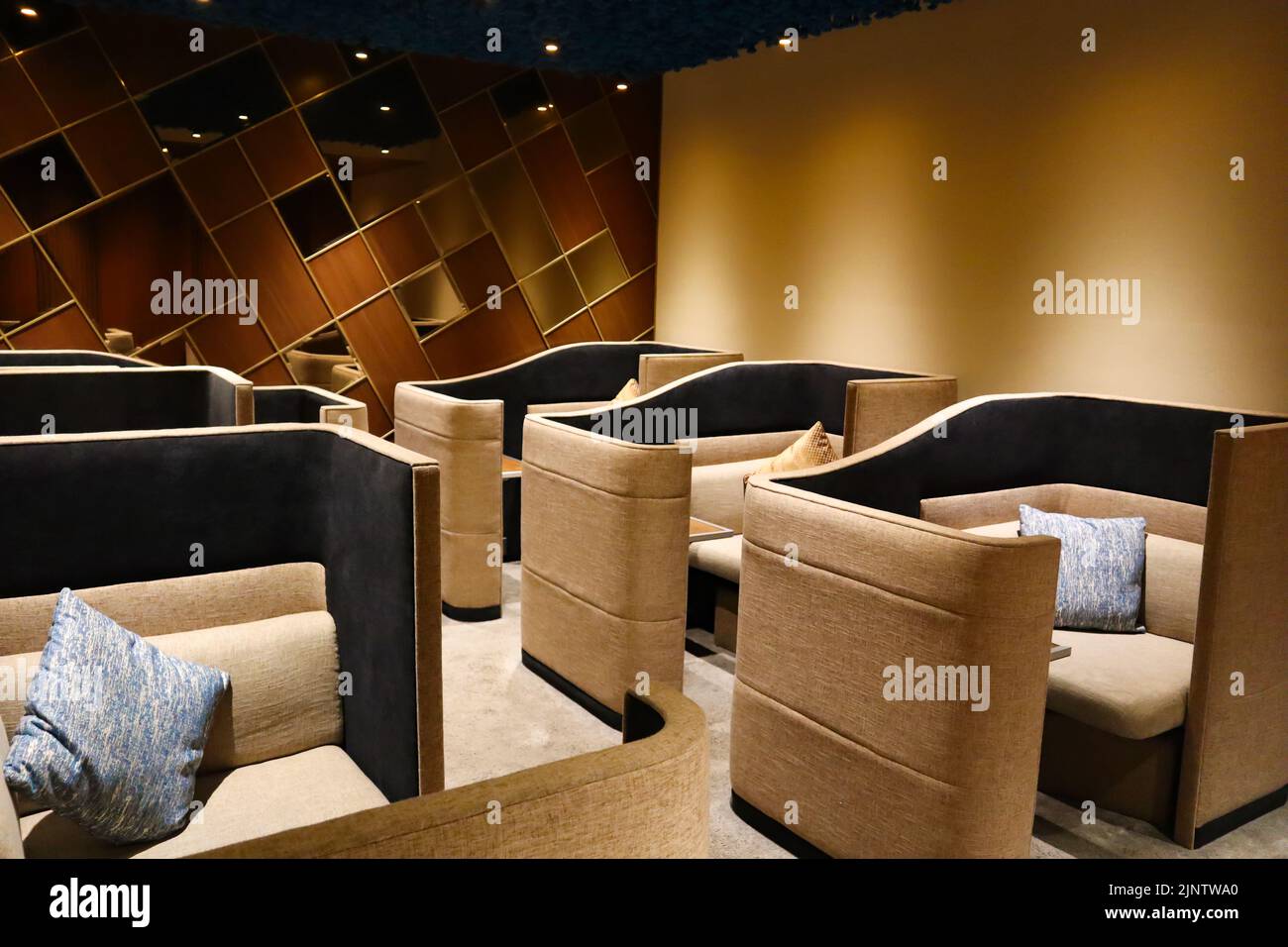 Horizon Lounge am Flughafen Kathmandu, neue Airport Lounge im internationalen Flughafen Tribhuvan Stockfoto