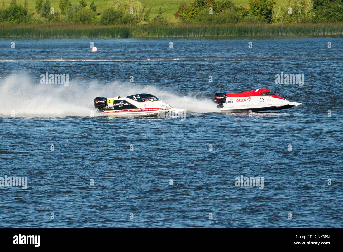 KUPISKIS, LITAUEN, 13.. August 2022 : Motorboote auf der UIM F2 Weltmeisterschaft Stockfoto