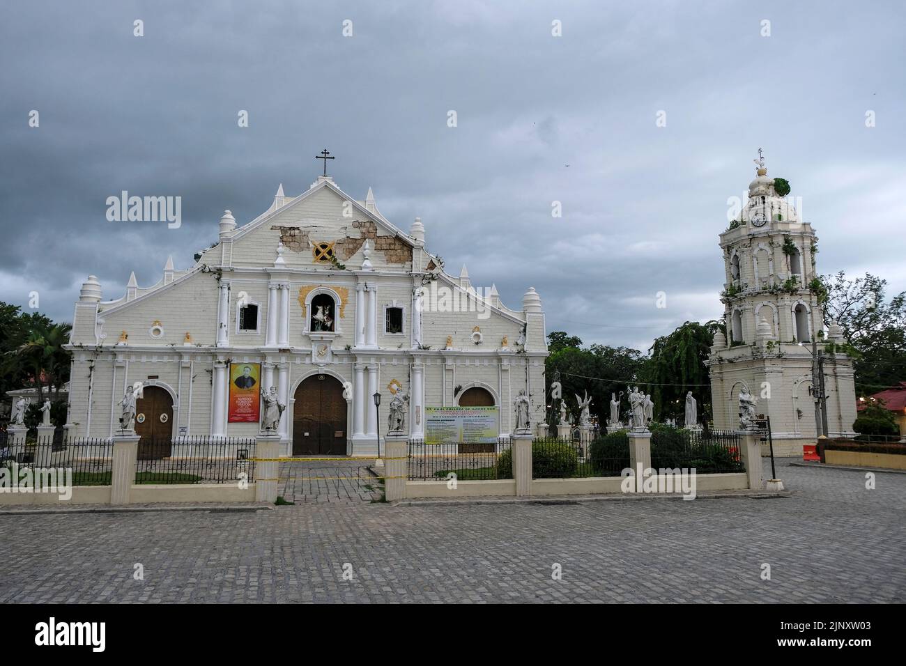 Vigan, Philippinen - 2022. August: Metropolitan Cathedral of Saint Paul in Vigan am 6. August 2022 in Vigan, Luzon, Philippinen. Stockfoto