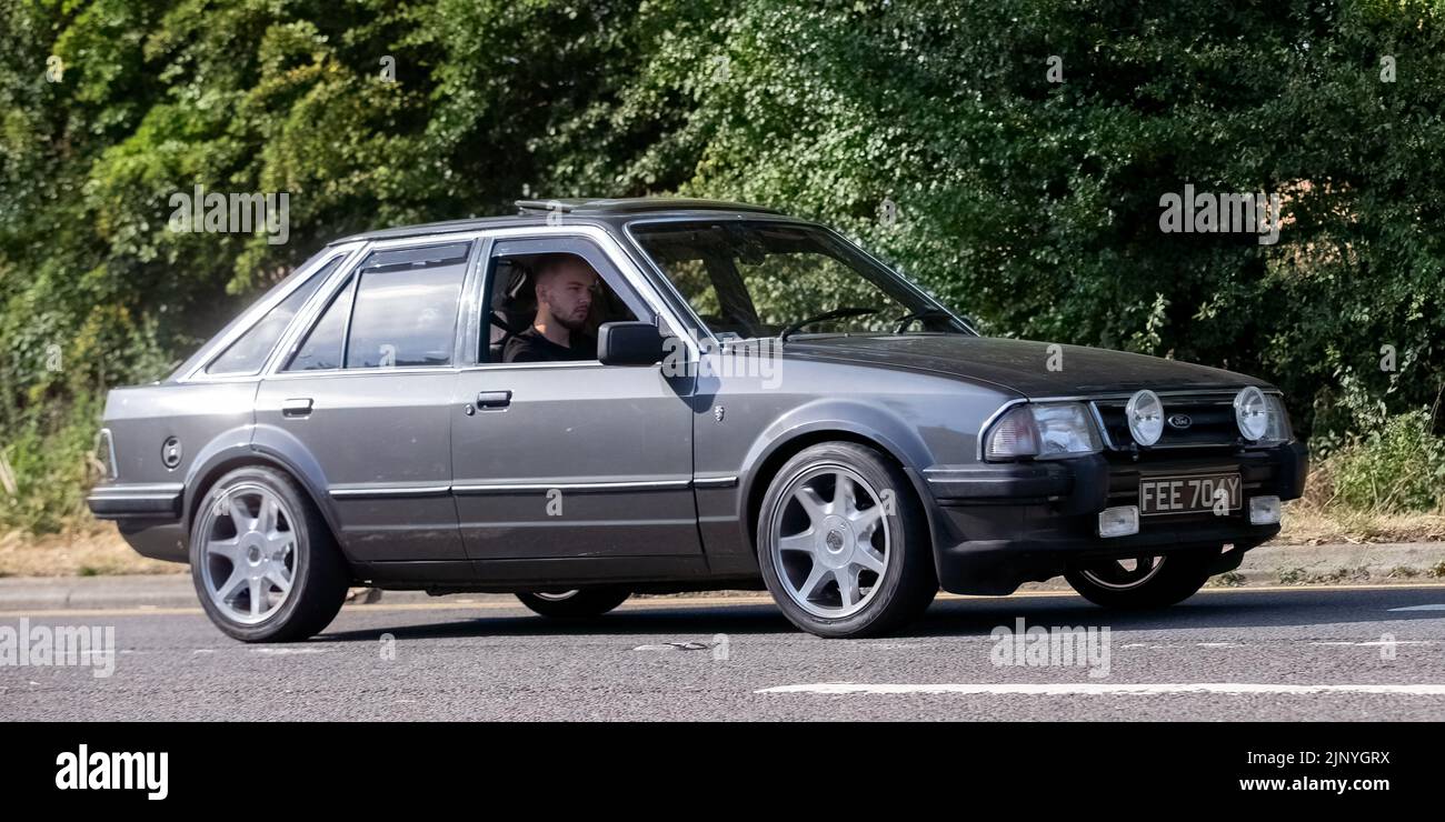 1983 grauer Ford Escort Oldtimer Stockfoto