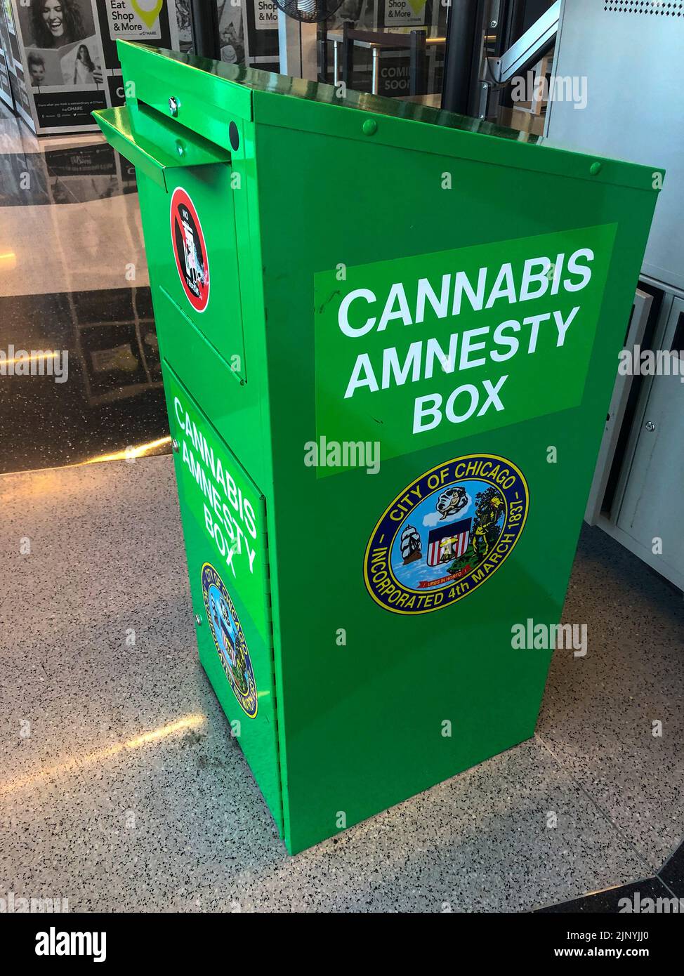 Cannabisamnestiebox am Chicago O’Hare International Airport, USA, 2022. August Stockfoto