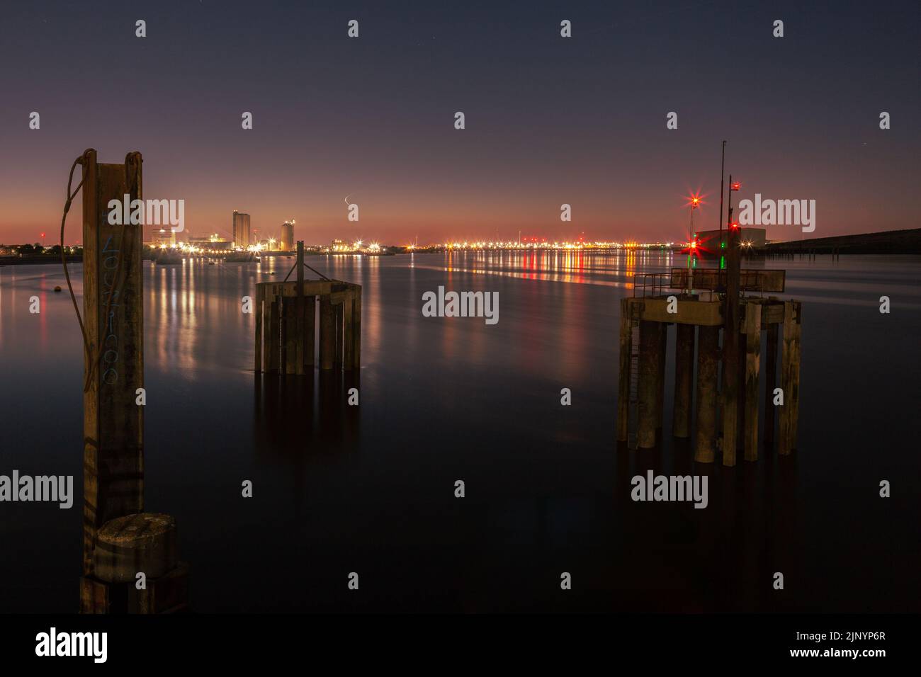 Erith Pier bei Nacht Stockfoto