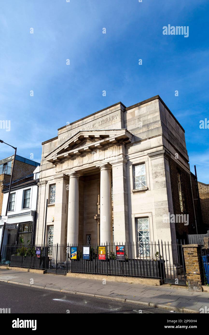 Außenansicht des neoklassischen Chats Palace Arts Centre in Homerton, London, Großbritannien Stockfoto