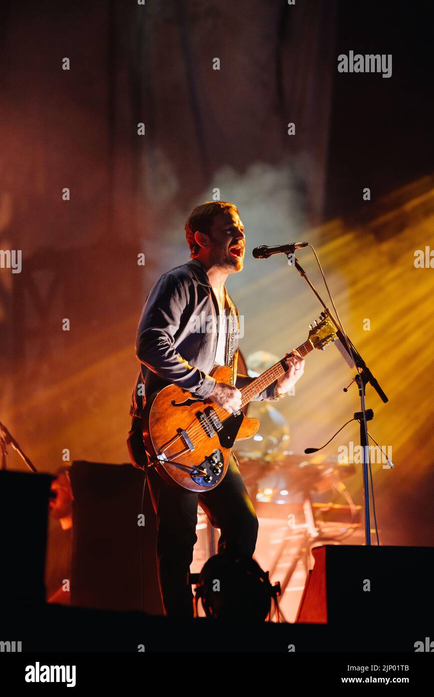 Newquay, Cornwall, Großbritannien. 14.. August 2022. Kings of Leon tritt auf der Hauptbühne des Boardmasters Festival 2022 auf. Quelle: Sam Hardwick/Alamy. Stockfoto