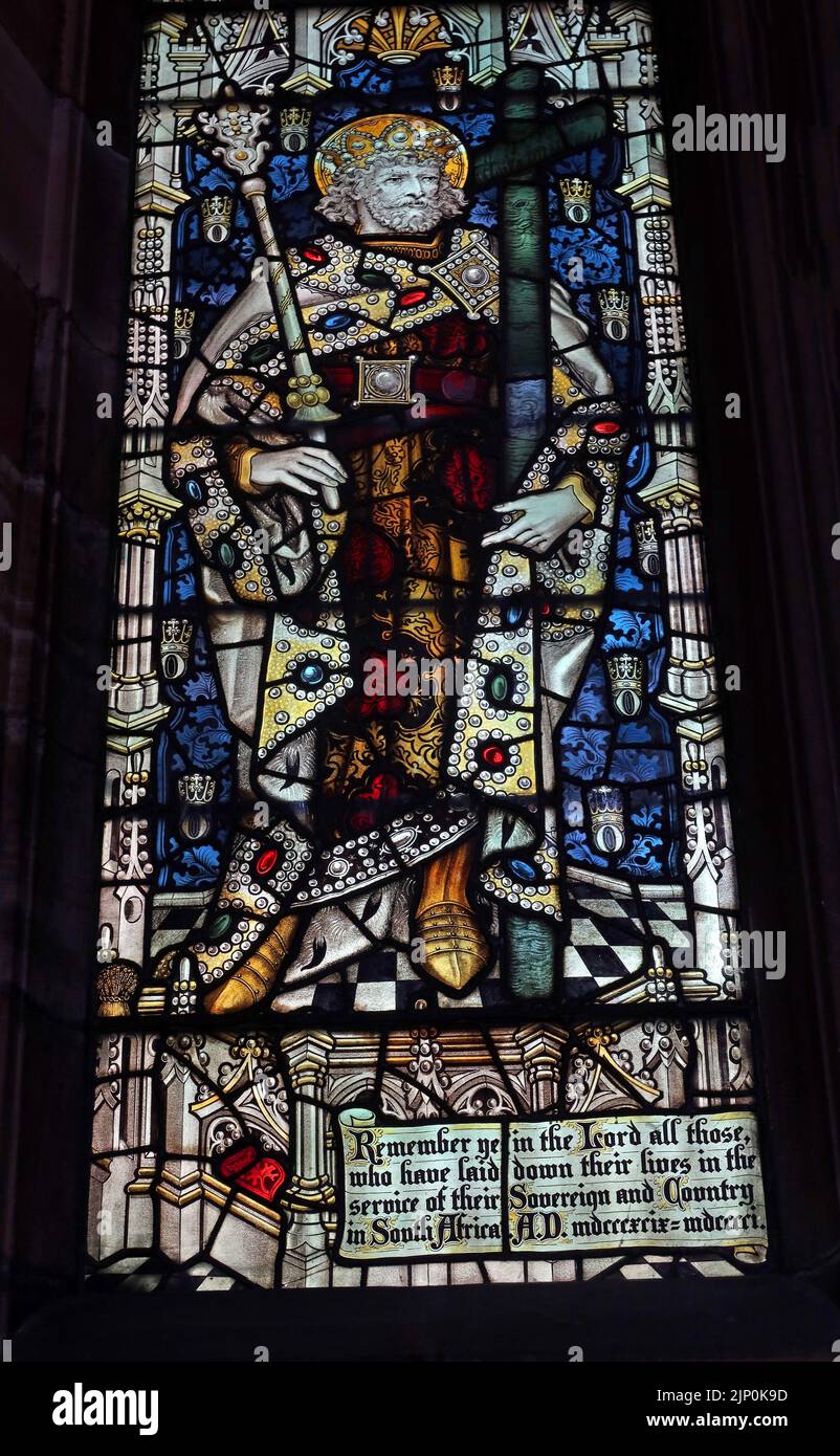 Südafrikanisches Buntglasfenster in der St. Michael & All Angels Church, Market Place, Macclesfield, Cheshire, England, UK, SK10 1DY Stockfoto