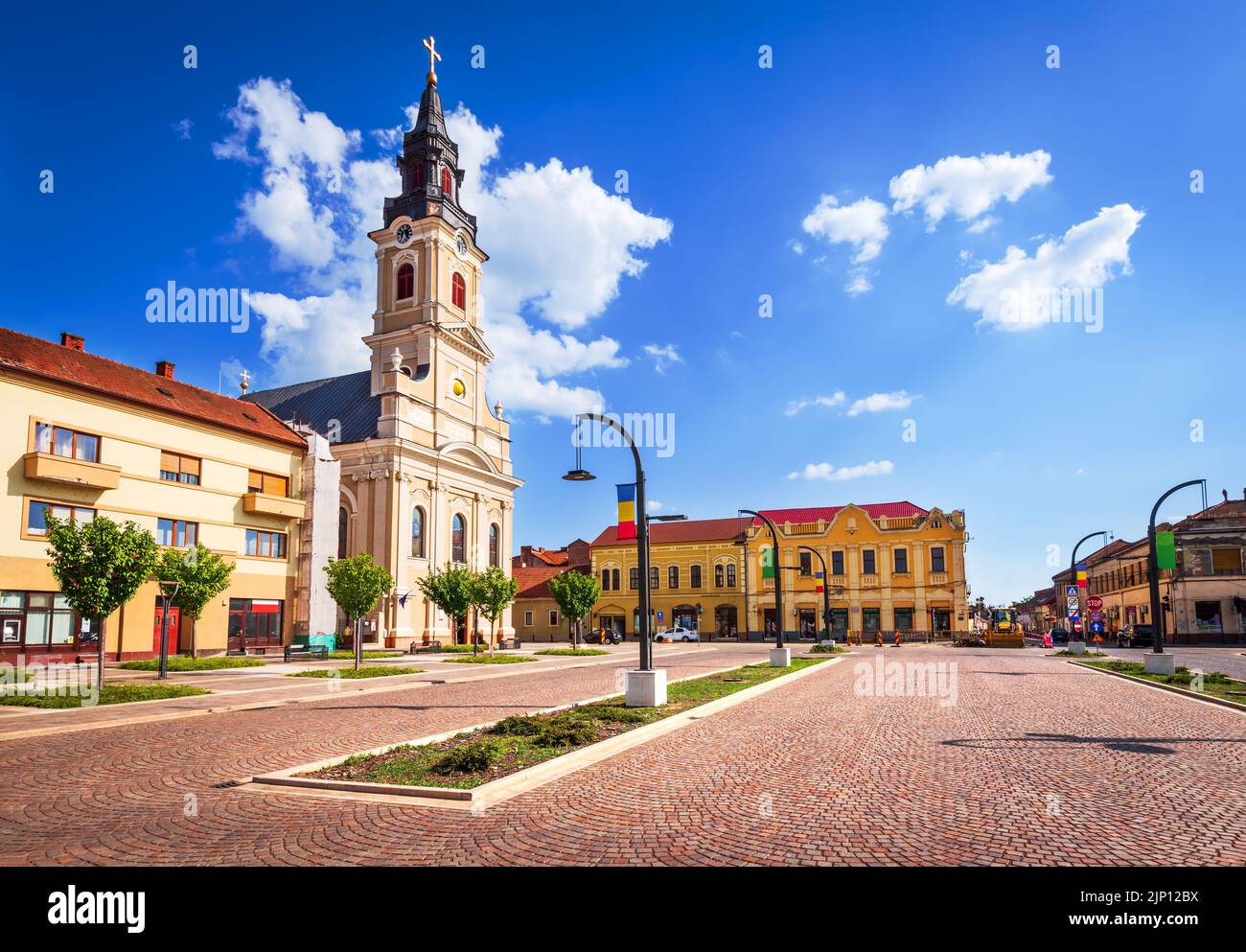 Oradea, Crisana. Union Square im Westen Siebenbürgens, Rumänien. Sommer Sonnenlicht Reise Ort. Stockfoto