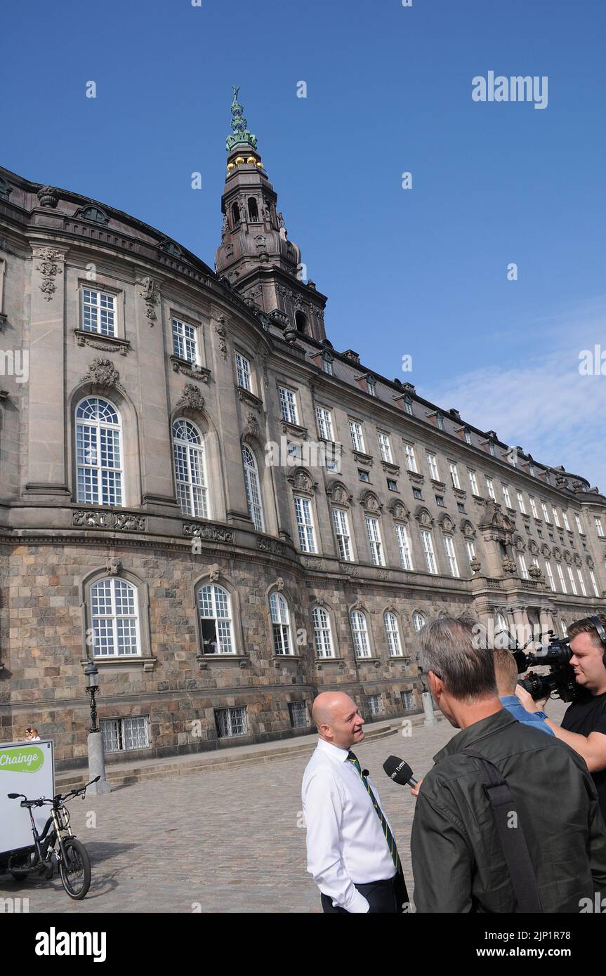 Kopenhagen /Dänemark/15. August 2022/ Soren Pape Pouls, Leiter der Denamrk-Konsevative-Partei, spricht in Kopenhagen über die meda-Presse (Foto..Francis Joseph Dean/Dean Picics. Stockfoto