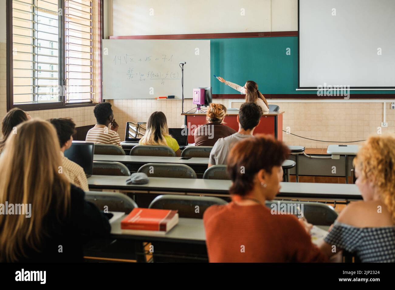 Mathematikunterricht in der Aula der Universität Stockfoto