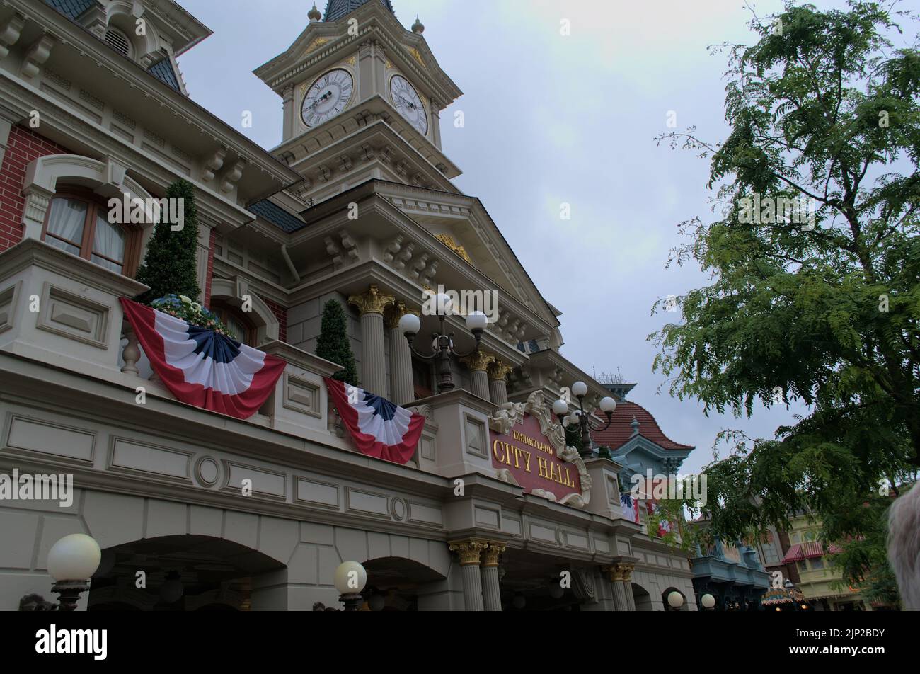 Nahaufnahme der Hauptstraße von Disneyland City Hall, Paris, Frankreich Stockfoto