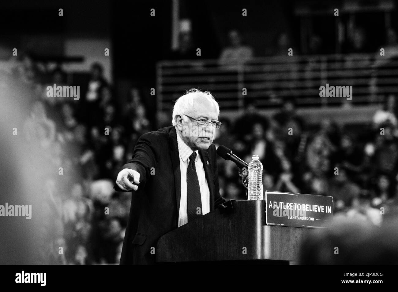 Ein alter Mann, der vor den Massen sprach Stockfoto