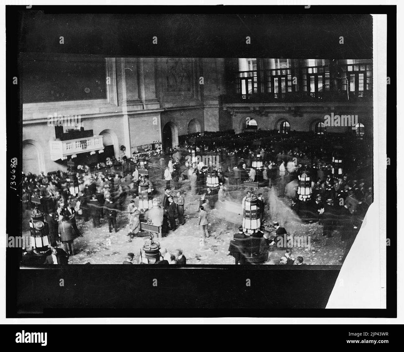 Der Boden der New York Stock Exchange, heimlich erschossen mit einer Kamera in der Hülse des Fotografen ausgeblendet Stockfoto