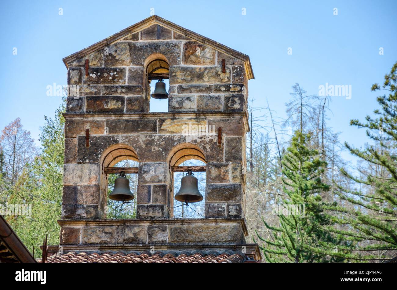 Bell Tower im Castello di Amorosa, ein Weingut in einem verspießten toskanischen Schloss im Napa Valley in Kalifornien, USA, wo Sie Weinproben machen können Stockfoto