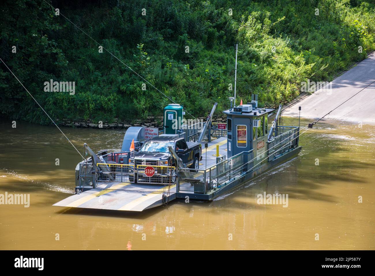 Mammoth Cave National Park Vehicle Ferry Crossing auf dem Green River - Kentucky Stockfoto