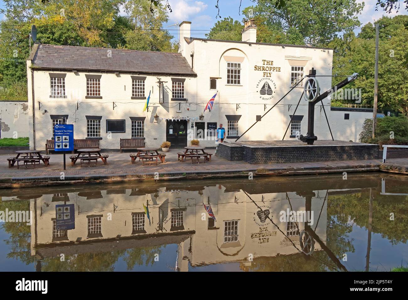 Audlem Marina und The Shroppie Fly Pub, Audlem, Cheshire, England, Großbritannien, CW3 0AB Stockfoto