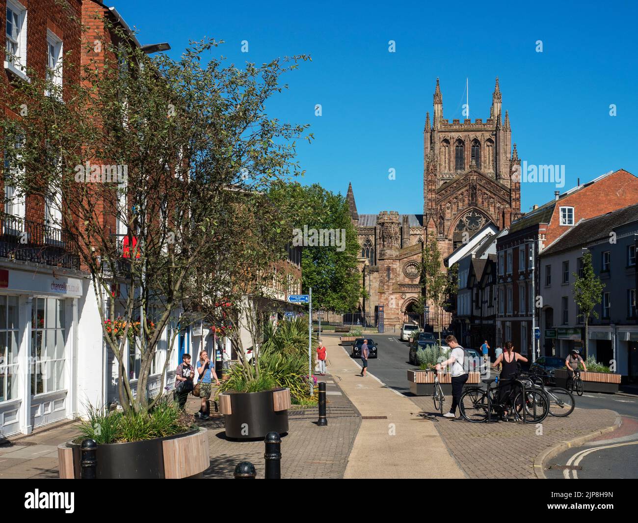Blick entlang der King Street in Richtung Hereford Cathedral Hereford Herefordshire England Stockfoto