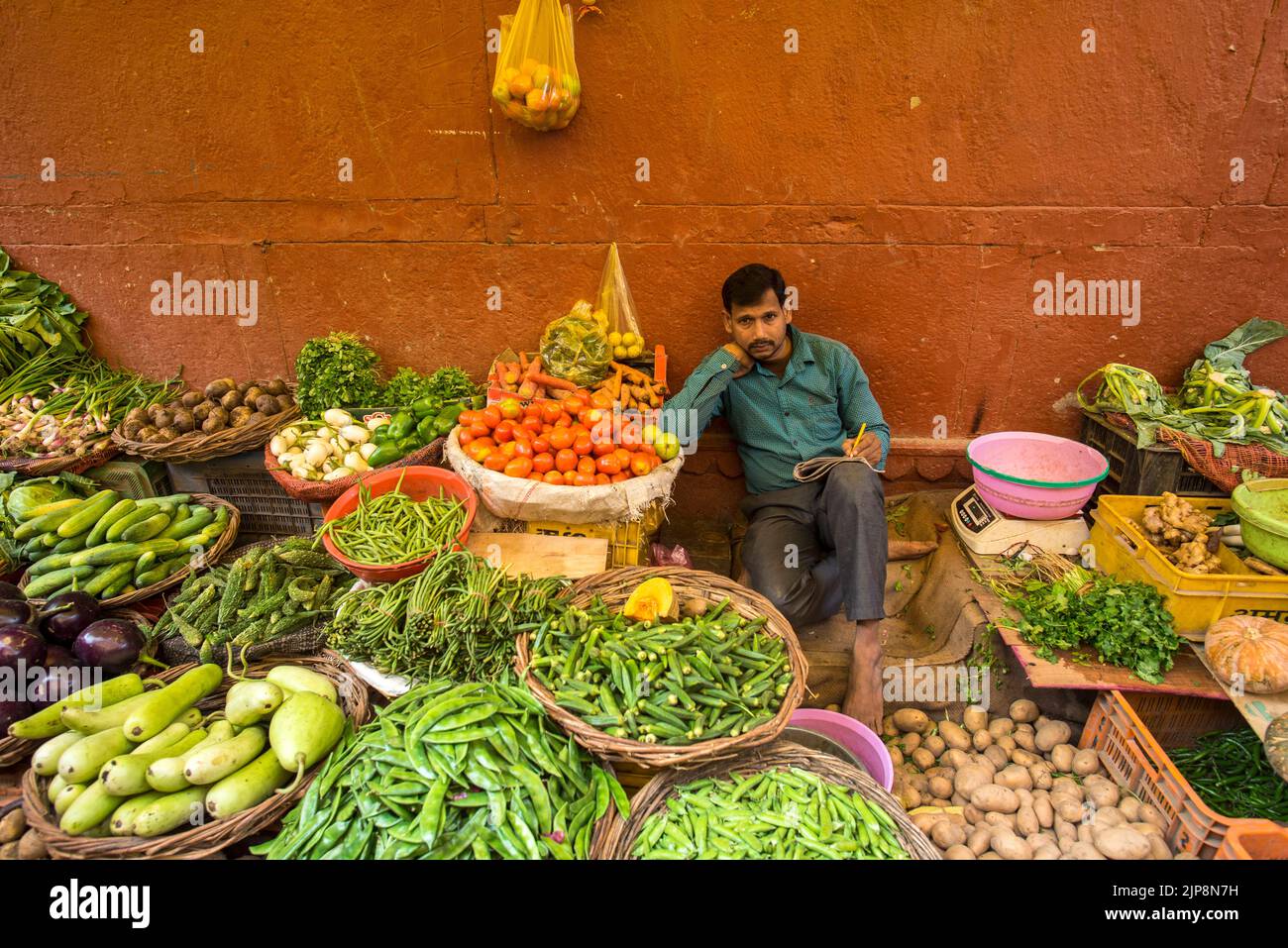 Gemüselieferanten, Varanasi, Banaras, Benaras, Kashi, Uttar Pradesh, Indien Stockfoto
