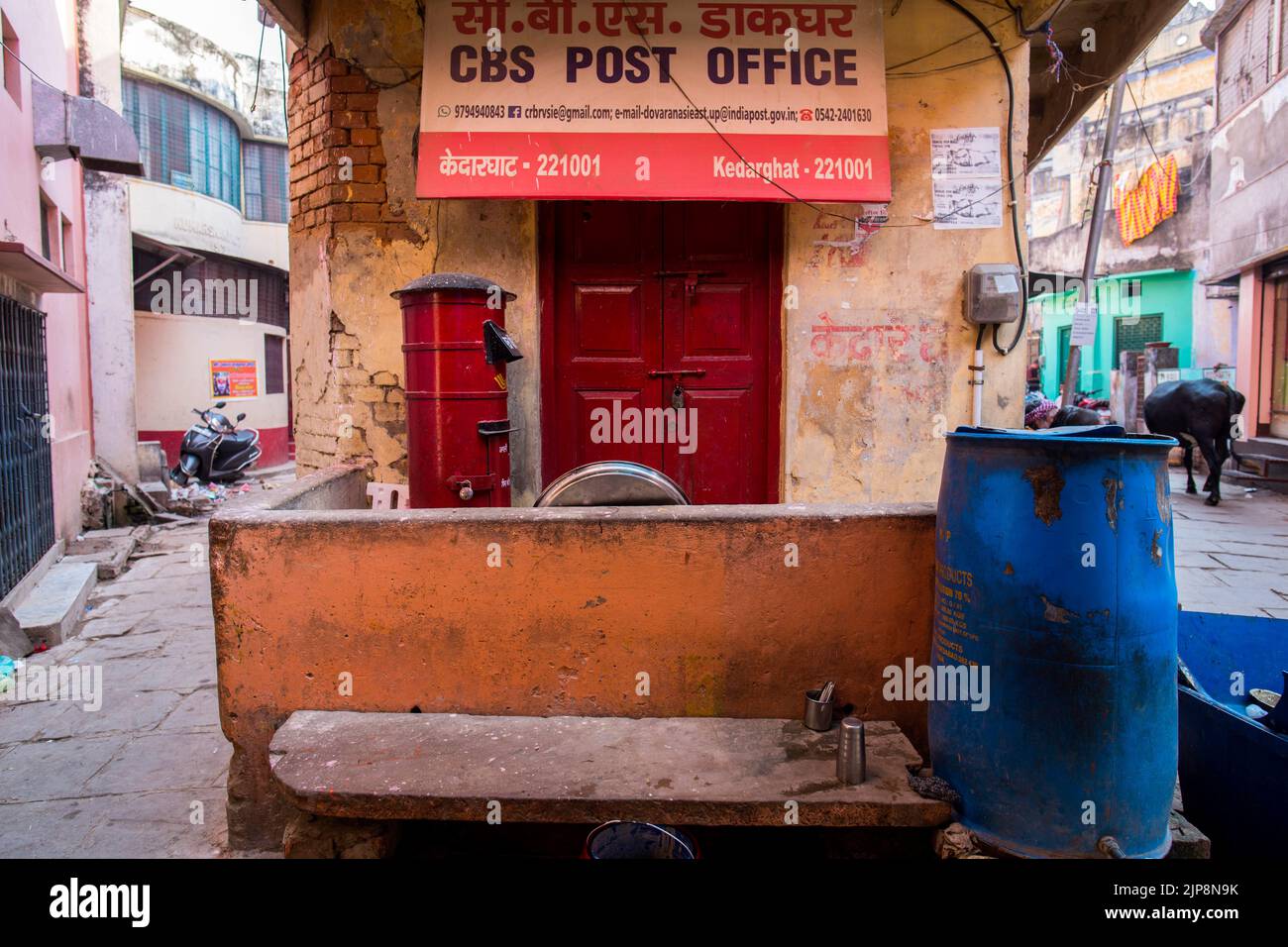 Indian Post Office in Kedar Ghat, Varanasi, Banaras, Benaras, Kashi, Uttar Pradesh, Indien Stockfoto