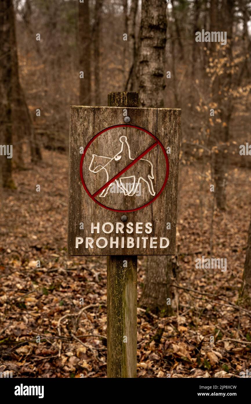 Pferde Verboten Schild Richtung Campingplatz In Mammoth Cave Stockfoto