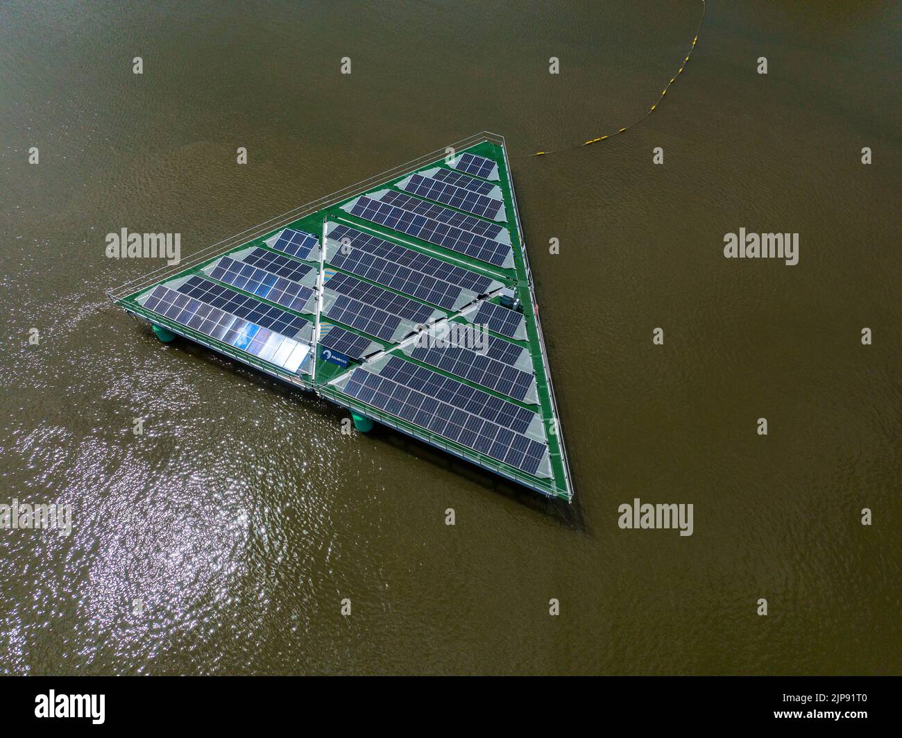 Innovative schwimmende Solarmodule auf den Weltmeeren von SolarDuck Stockfoto