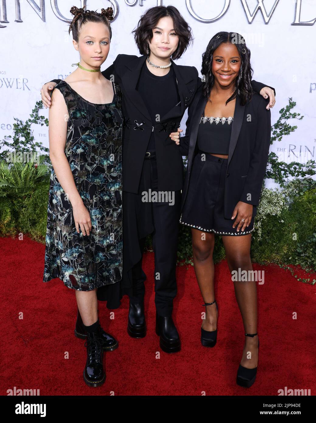 Culver City, Usa. 15. August 2022. CULVER CITY, LOS ANGELES, KALIFORNIEN, USA - 15. AUGUST: Sofia Rosinsky, Riley Lai Nelet und Camryn Jones kommen zur Premiere von Amazon Prime Video's „der Herr der Ringe: Die Rings of Power-Saison 1 fand am 15. August 2022 in den Culver Studios in Culver City, Los Angeles, Kalifornien, USA, statt. (Foto von Xavier Collin/Image Press Agency) Quelle: Image Press Agency/Alamy Live News Stockfoto