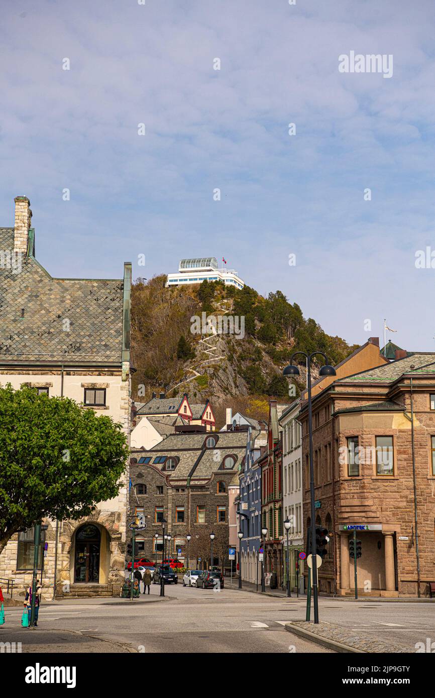 Ålesund ist eine Hafenstadt an der Westküste Norwegens, am Eingang zum Geiranger Fjord. Es ist bekannt für den Jugendstil architektonischen Stil bekannt Stockfoto