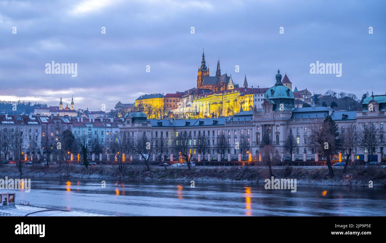 Prager Burg und Straka-Akademie Stockfoto