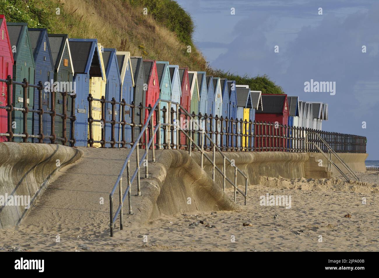 Strandhütten in Mundesley, Norfolk, England, Großbritannien Stockfoto