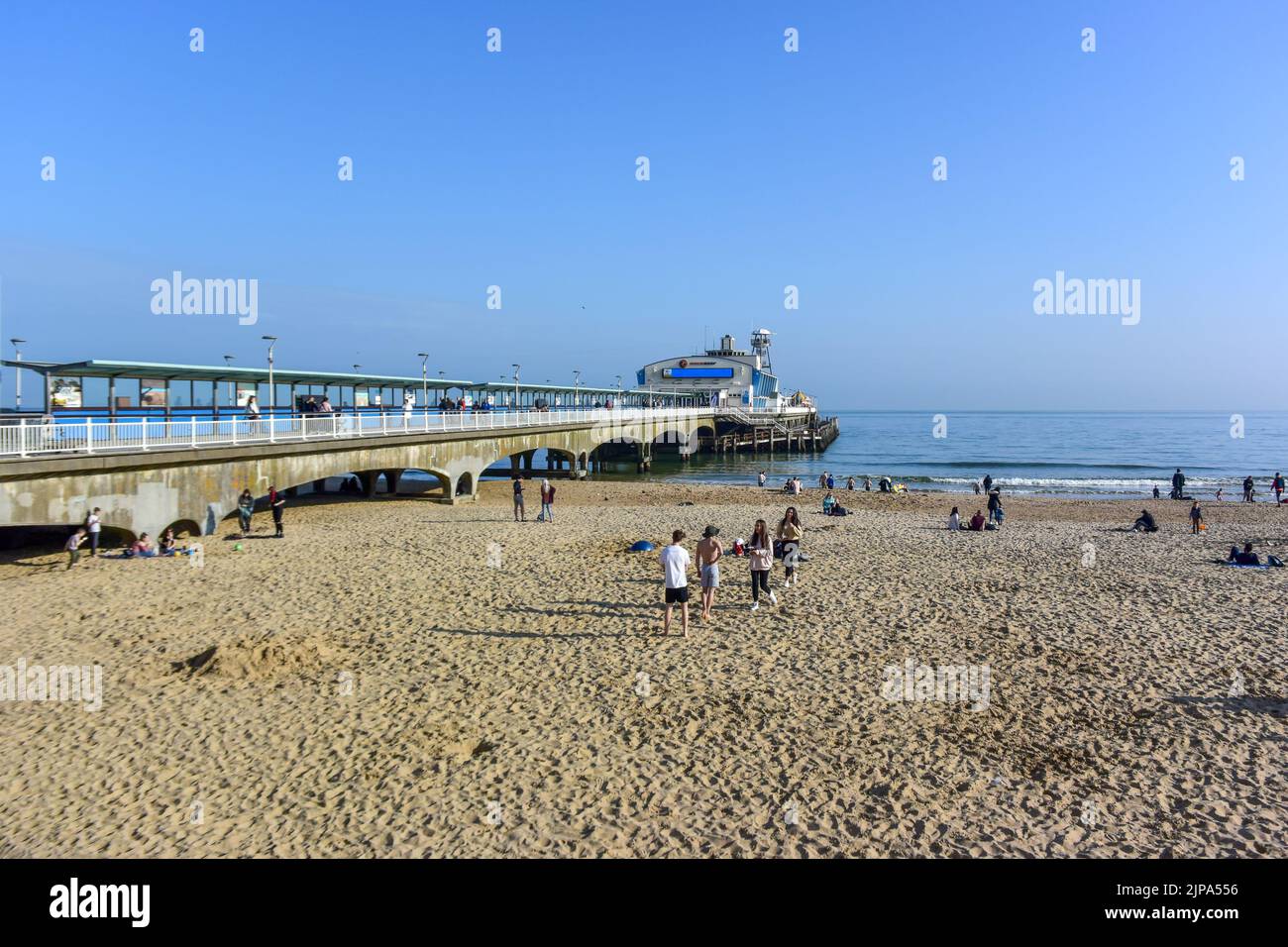 Bournmouth, Dorset, England, Großbritannien, Beaches and Pier and Zip Wire. Stockfoto