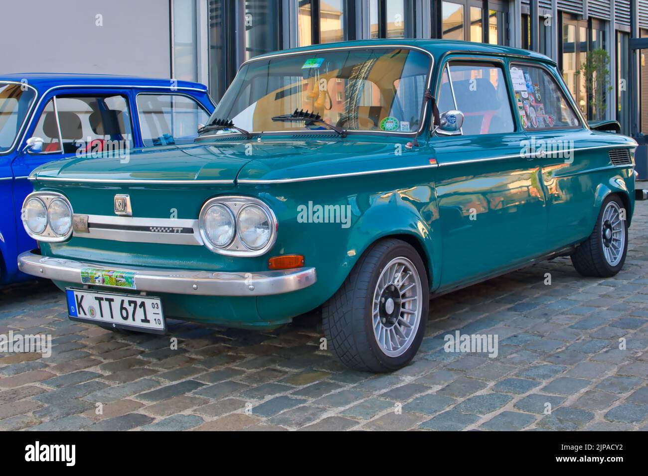 Grüner NSU Prinz TT vom 1960s auf der Oldtimer-Ausstellung in Köln, Deutschland, diagonale Vorderansicht Stockfoto