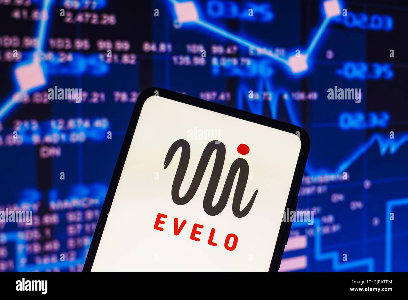 In dieser Abbildung wird das Evelo BioSciences-Logo auf einem Smartphone-Bildschirm angezeigt. Stockfoto
