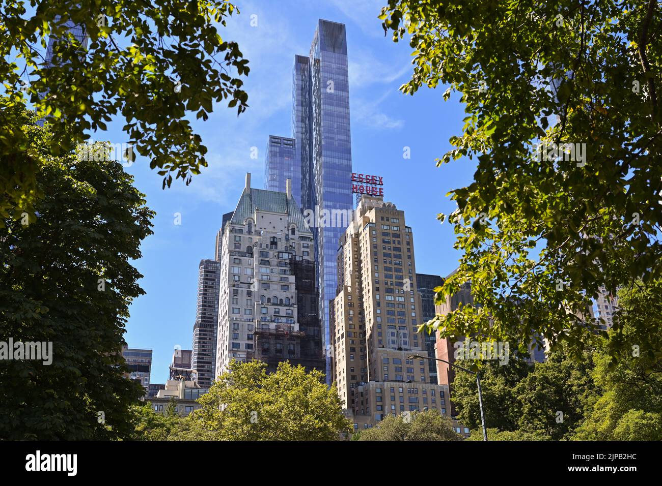 Gebäude entlang des Central Park West in Midtown Manhattan am 16. August 2022 in New York. Stockfoto
