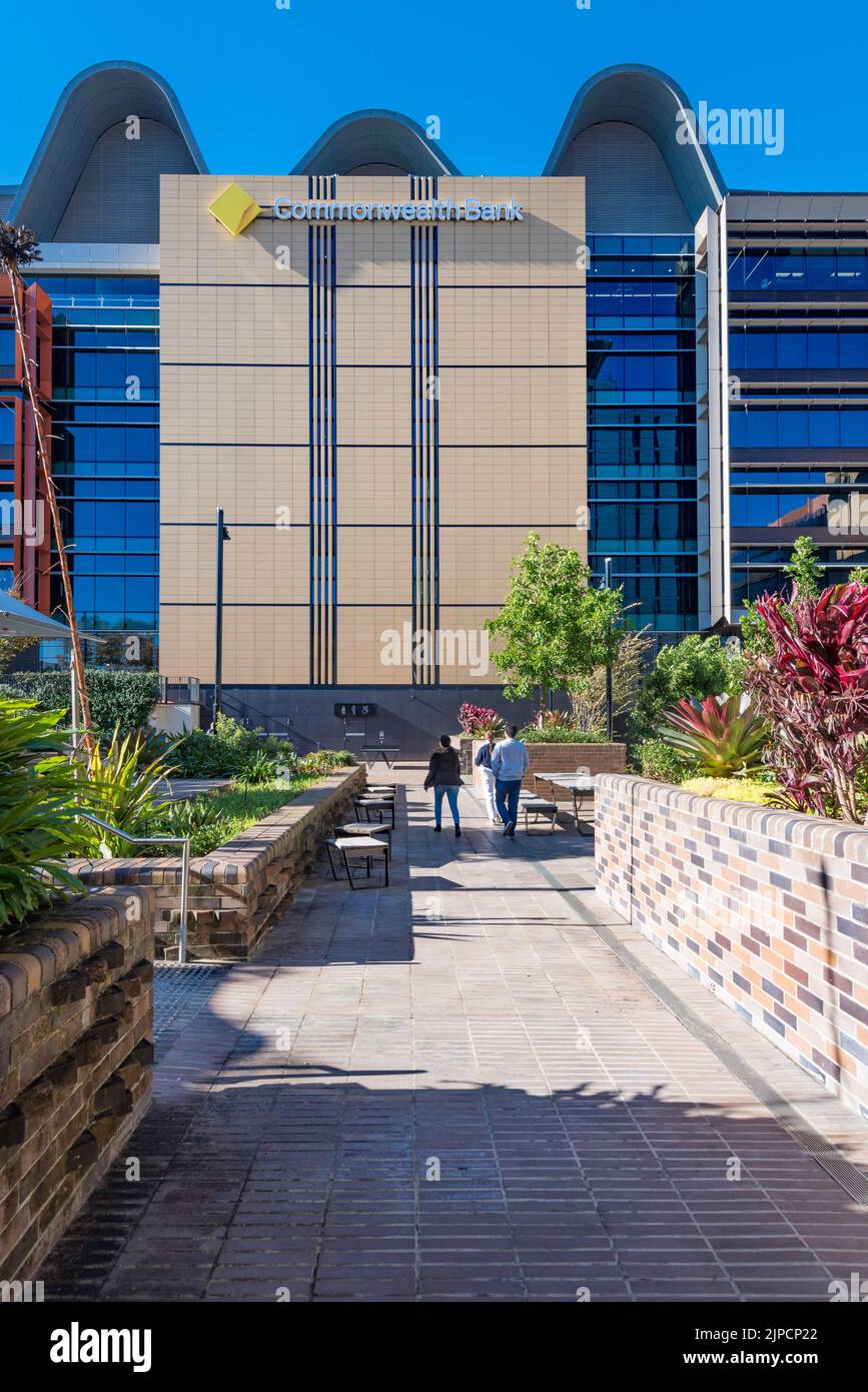 Die im Campus-Stil gestalteten Büros der Commonwealth Bank in South Eveleigh, Sydney, sind nach den nahe gelegenen alten Lokomotivwerkstätten als The Foundry bekannt Stockfoto