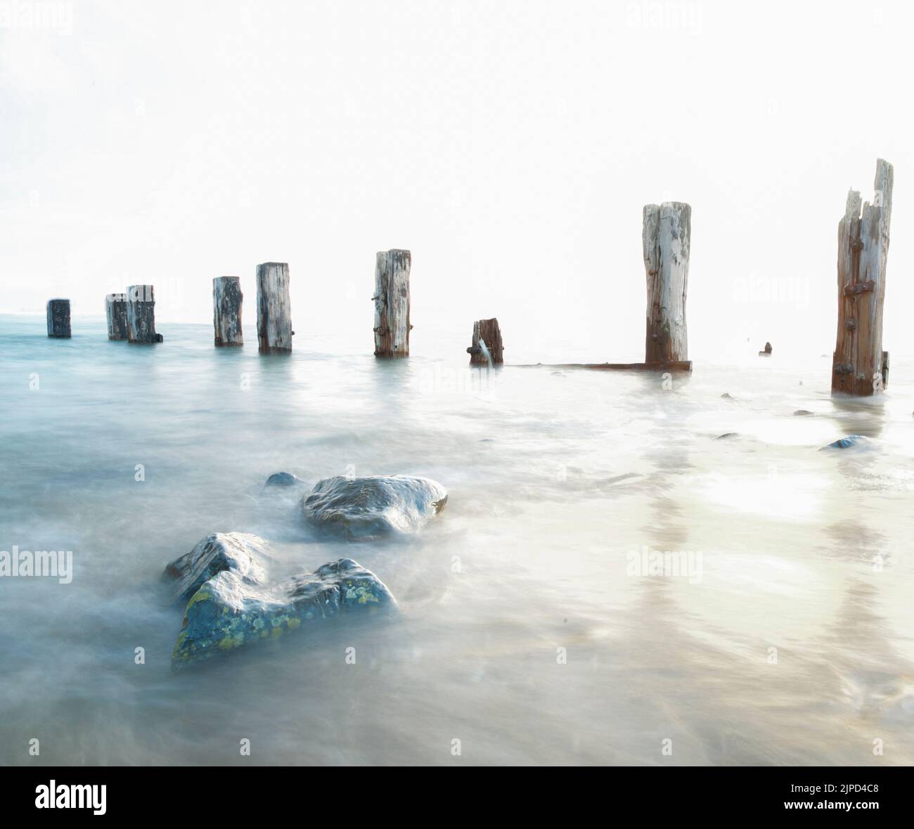 Alte Holzkehlchen im atlantik, am Crow Point, Devon UK Stockfoto