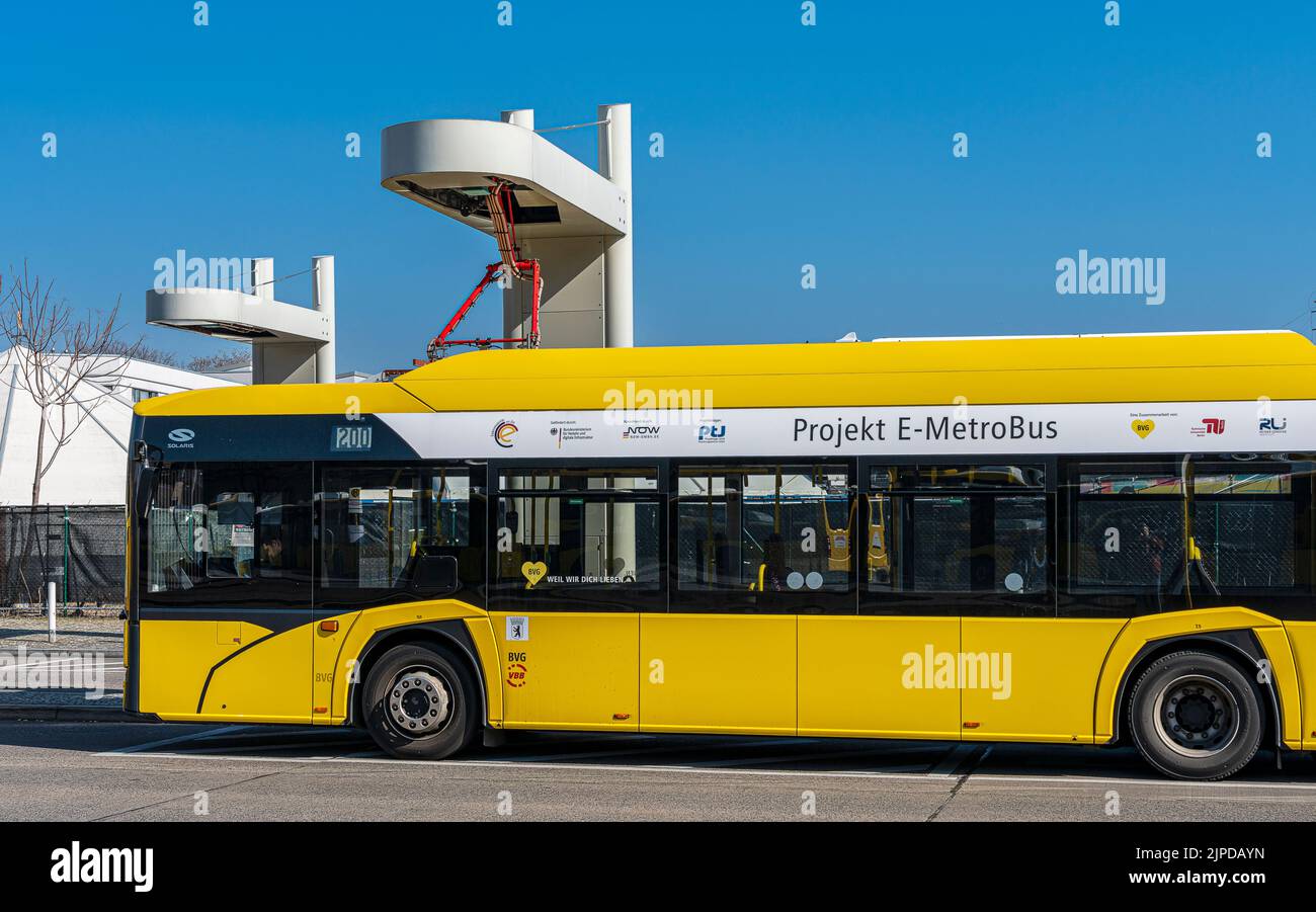 Öffentliche Verkehrsmittel, Ladestation, E-Bus, e-mobilität Stockfoto