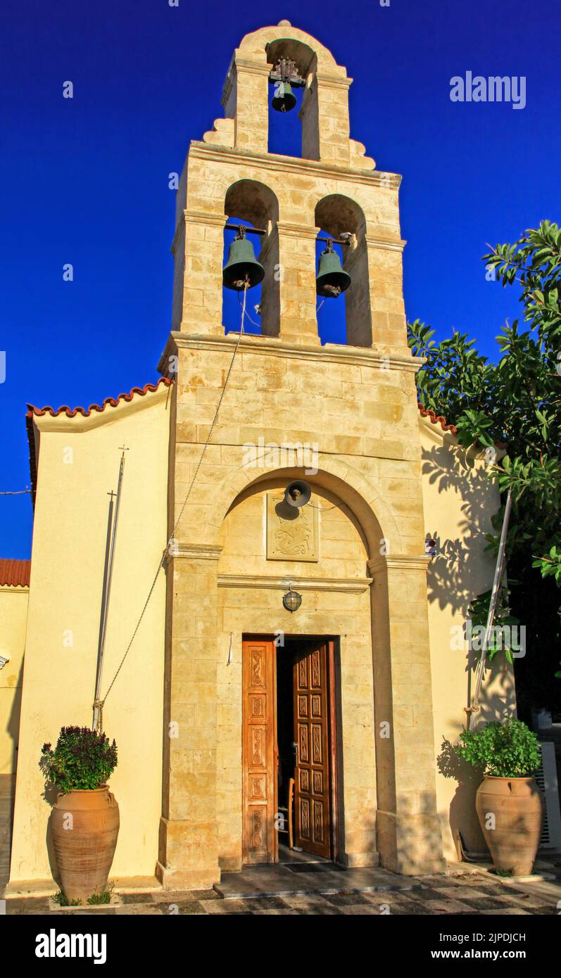 Alte Kirche im Dorf Panormo auf der Insel Kreta, Griechenland Stockfoto
