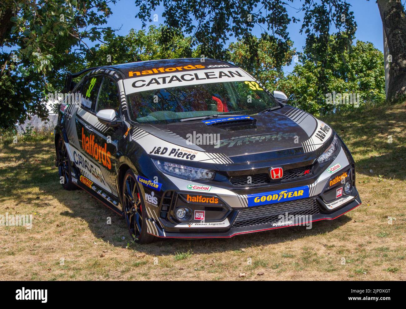2022 Team Dynamics Honda Civic Type RS Halfords gesponsert, mit CATACLEAN Logo, J & D Pierce-Fahrer auf der Southport Flower Show, Großbritannien Stockfoto